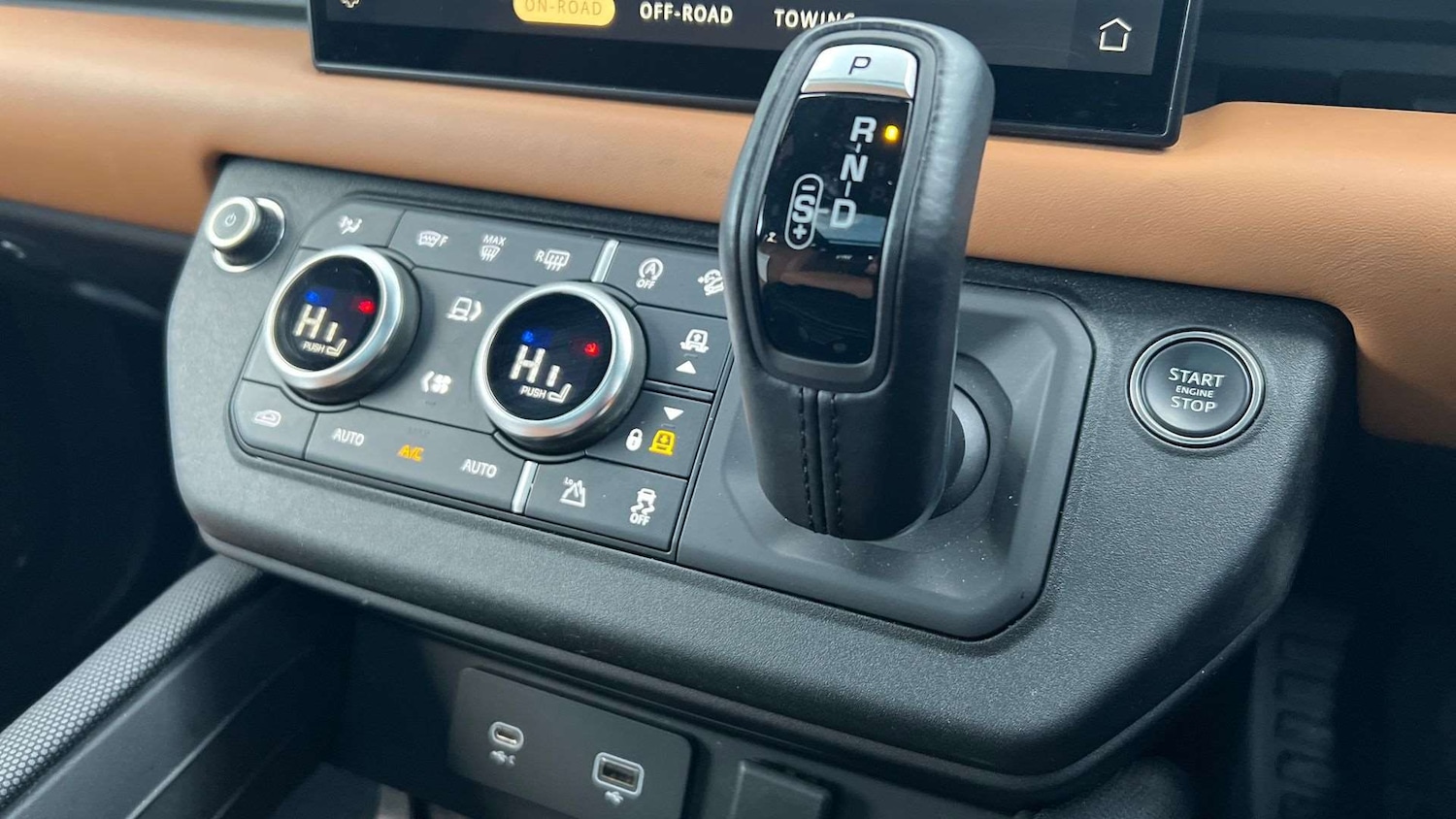 Used Land Rover Defender 2023 for sale - 77257162: Photo 13