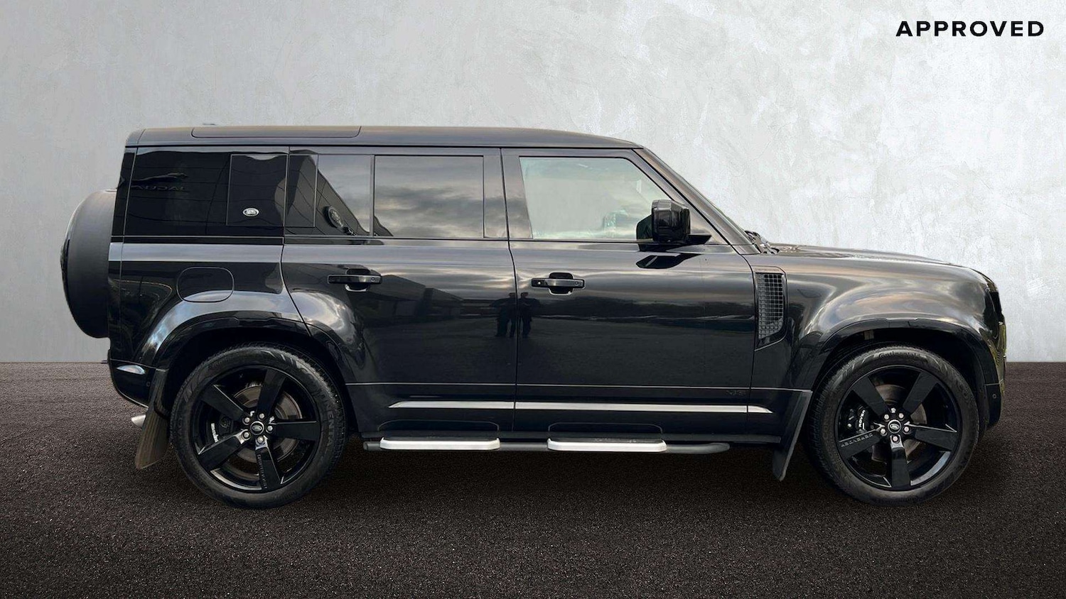 Used Land Rover Defender 2023 for sale - 77257162: Photo 5