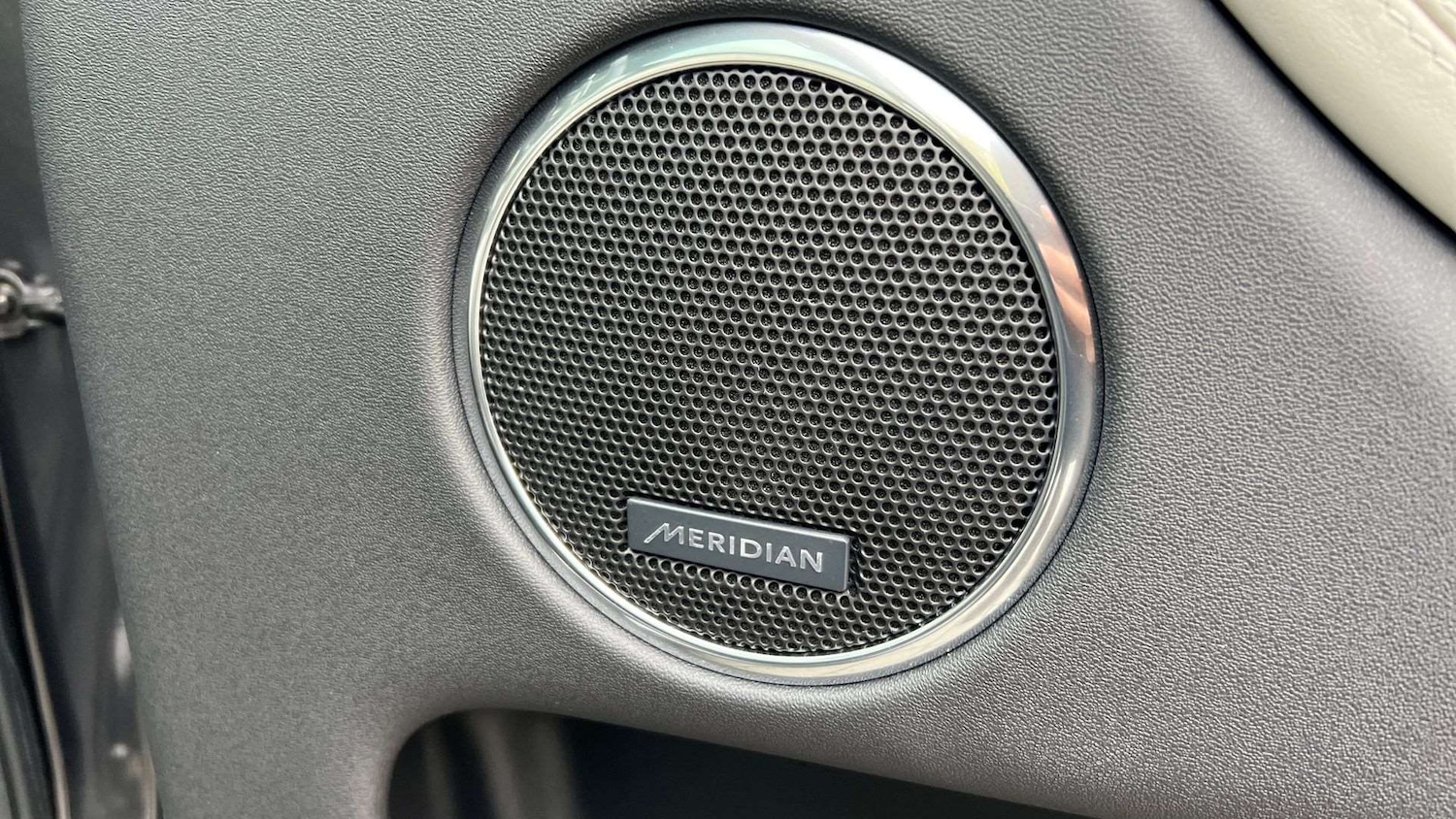 Used Land Rover Discovery Sport 2024 for sale - 76460455: Photo 24