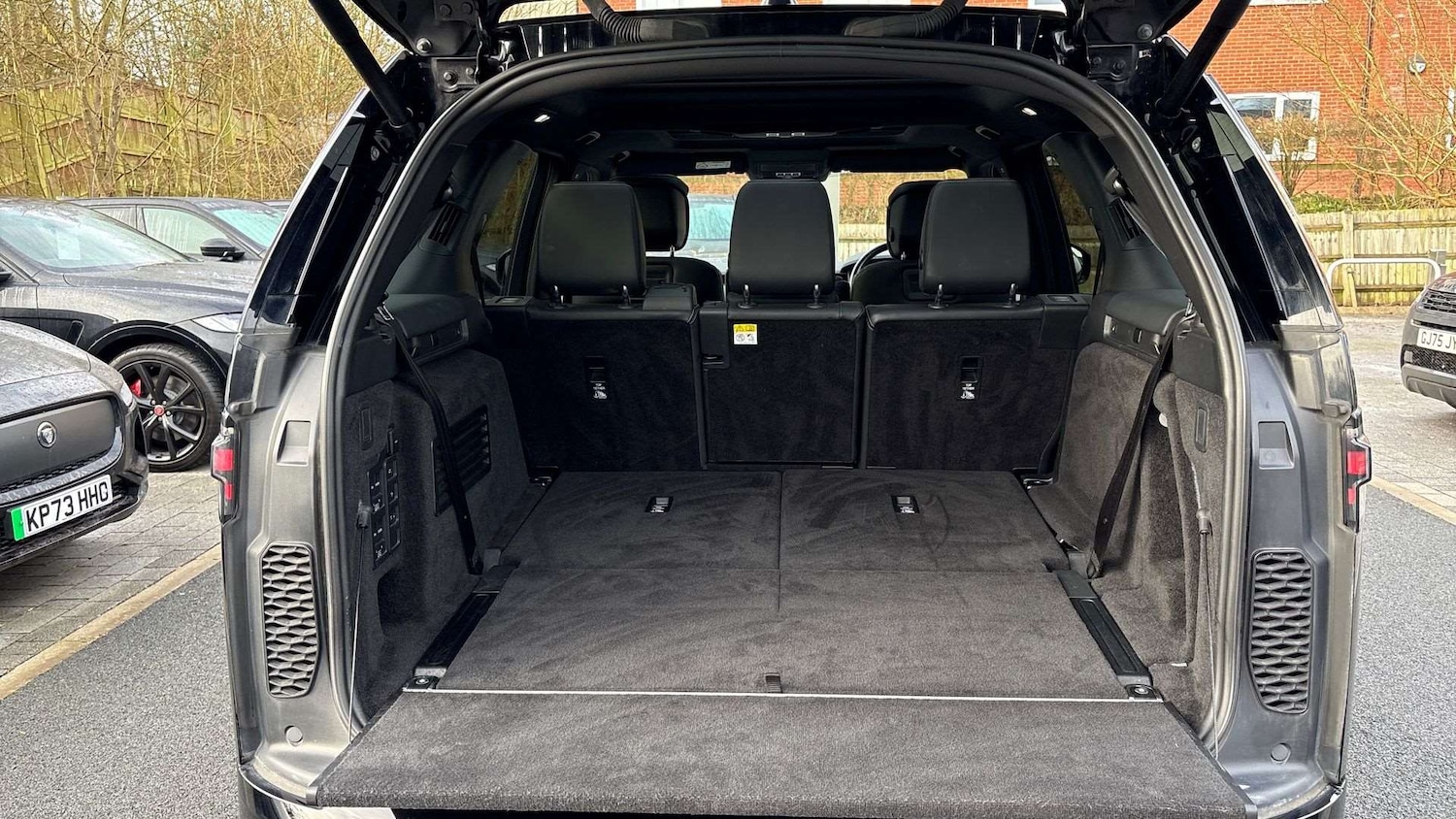 Used Land Rover Discovery 2023 for sale - 77443453: Photo 10