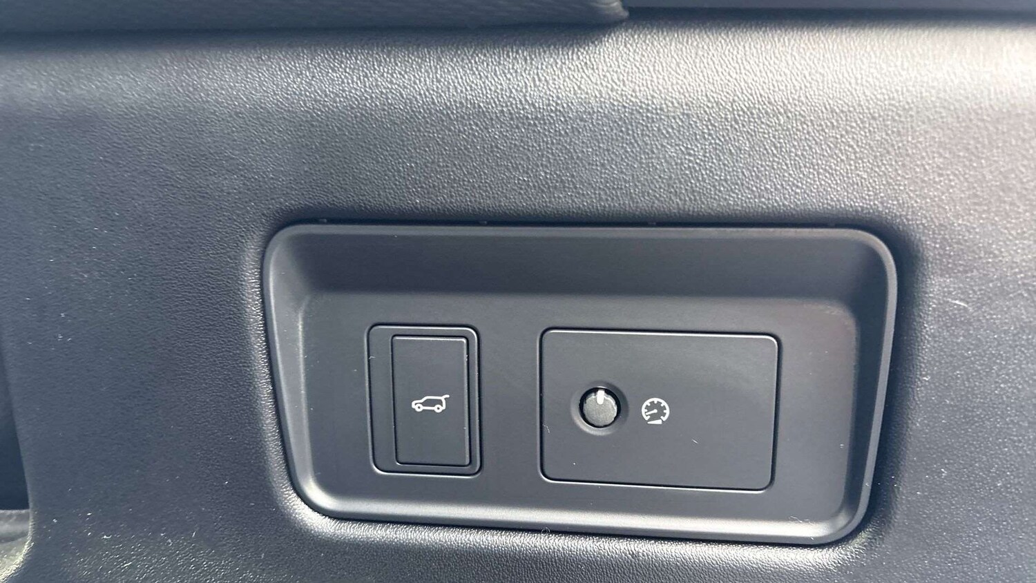 Used Land Rover Discovery 2023 for sale - 77443453: Photo 31