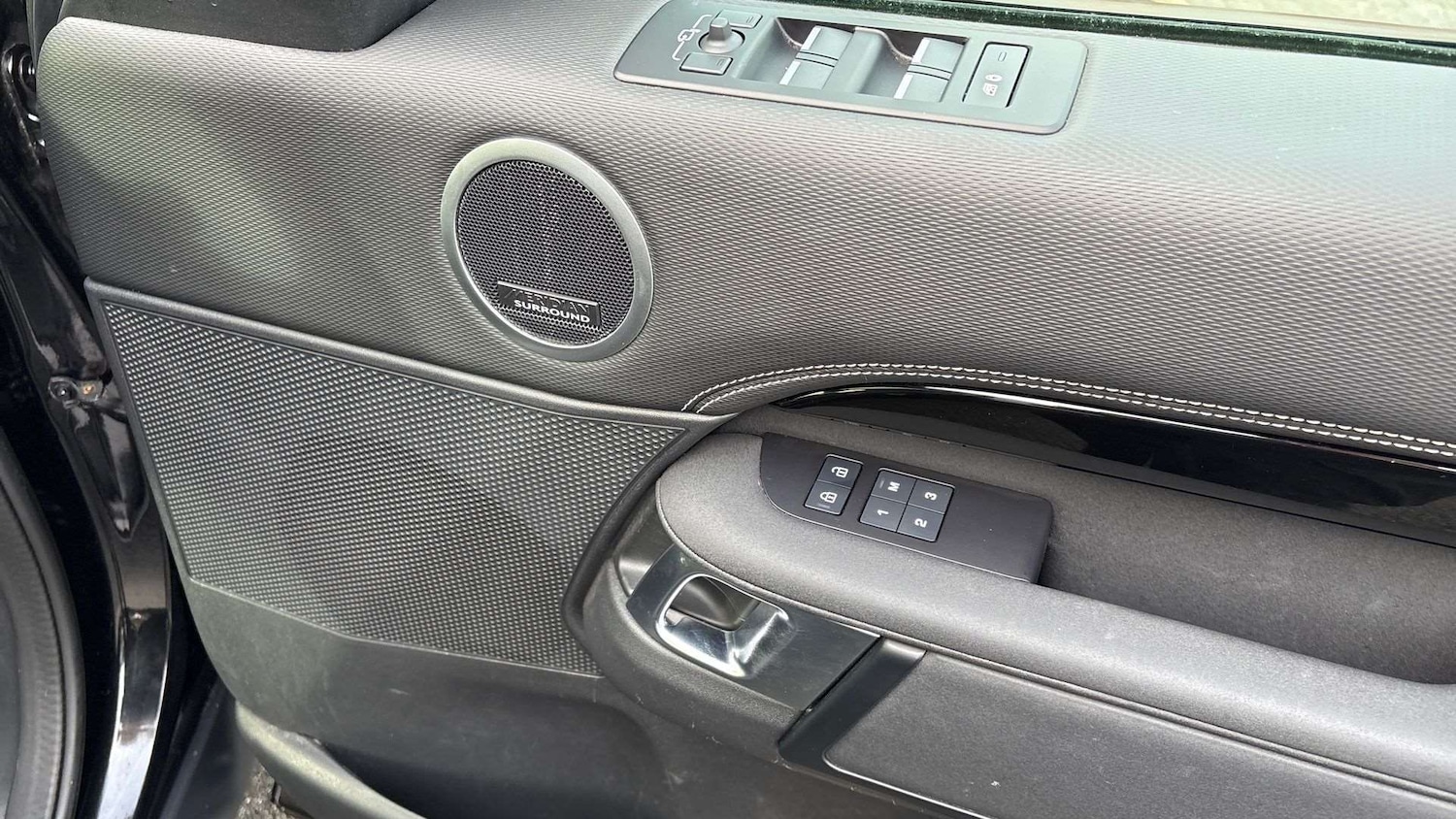 Used Land Rover Discovery 2023 for sale - 77443453: Photo 34