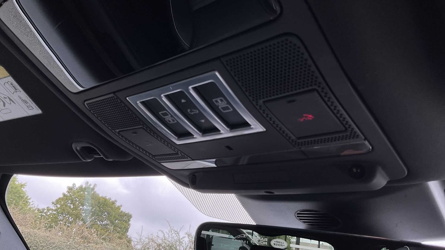 Used Land Rover Discovery 2019 for sale - 76460470: Photo 23