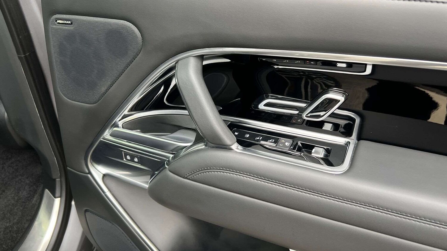 Used Land Rover Range Rover 2023 for sale - 76460647: Photo 30