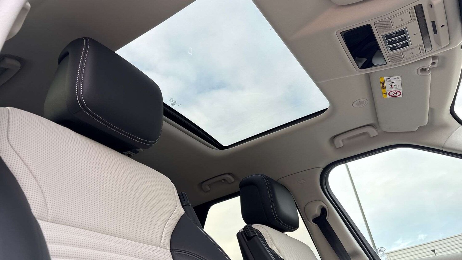 Used Land Rover Discovery 2025 for sale - 77123327: Photo 21