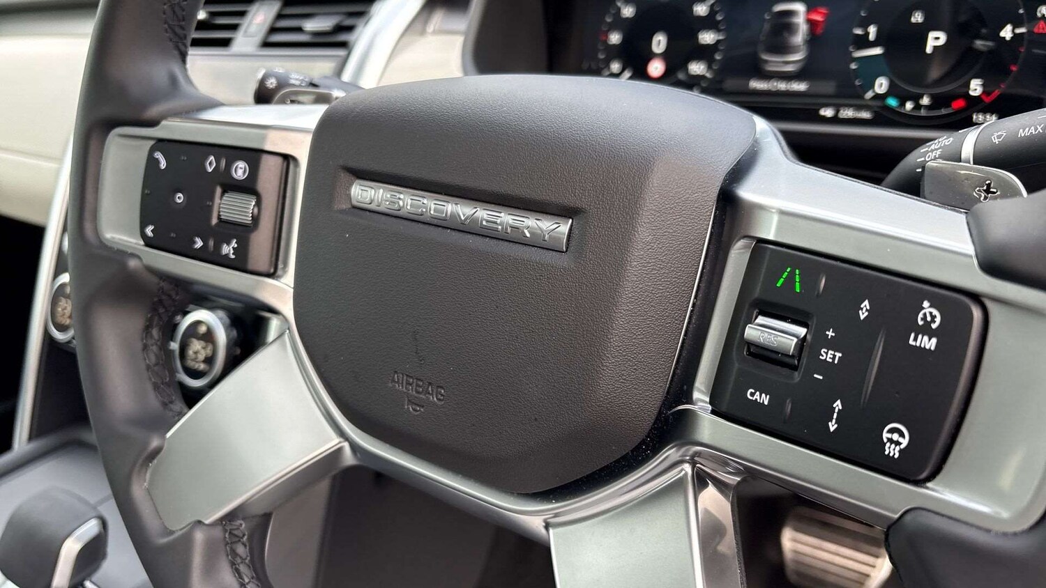 Used Land Rover Discovery 2025 for sale - 77123327: Photo 32