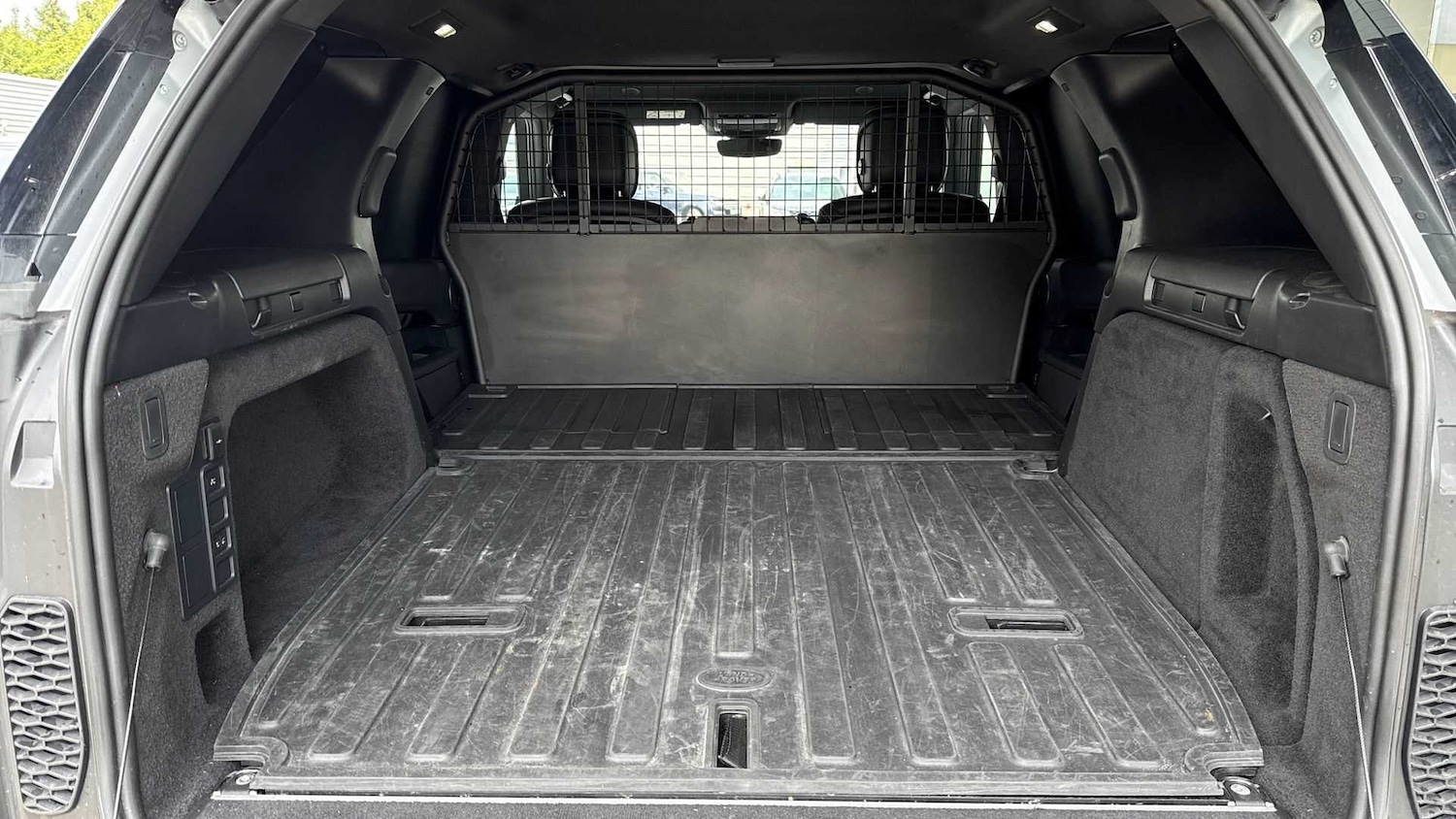 Used Land Rover Discovery 2023 for sale - 76460556: Photo 10