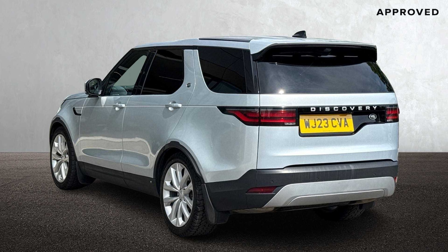 Used Land Rover Discovery 2023 for sale - 76460556: Photo 2