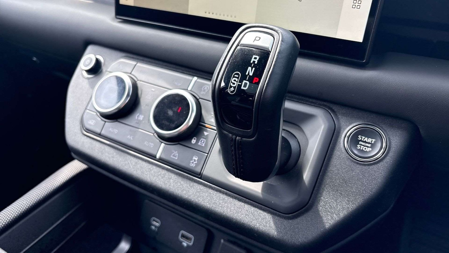 Used Land Rover Defender for sale - 78104769: Photo 13