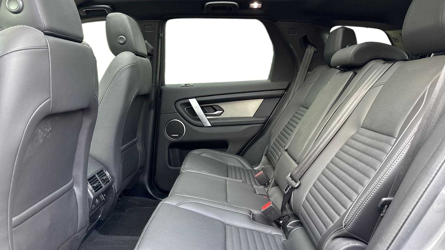 Used Land Rover Discovery Sport 2025 for sale - 77577472: Photo 4