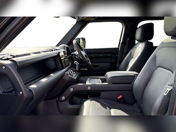 Used Land Rover Defender 2022 for sale - 78978810: Photo