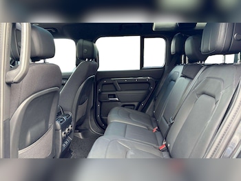 Used Land Rover Defender 2026 for sale - 79306656: Photo
