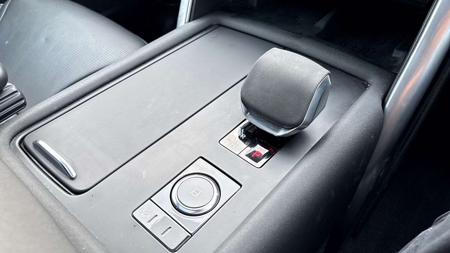 Used Land Rover Discovery 2024 for sale - 76789276: Photo 13