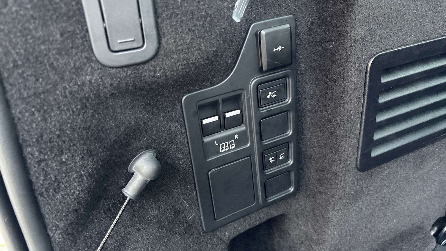 Used Land Rover Discovery 2024 for sale - 76789276: Photo 27