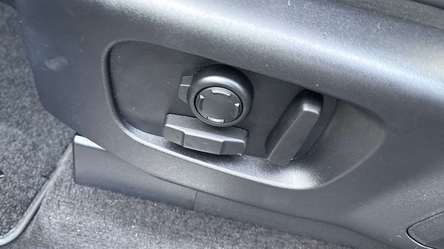 Used Land Rover Discovery 2024 for sale - 76789276: Photo 30