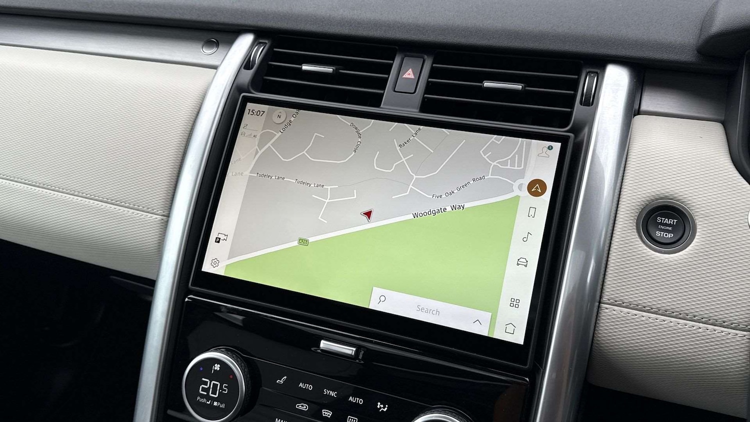 Used Land Rover Discovery 2025 for sale - 76459907: Photo 11