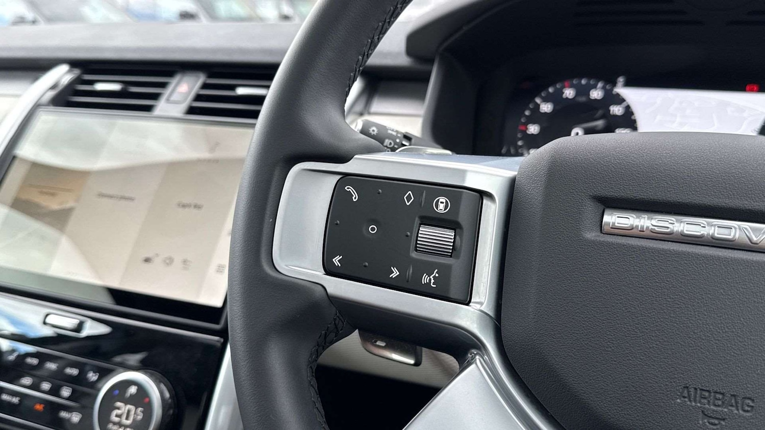 Used Land Rover Discovery 2025 for sale - 76459907: Photo 27