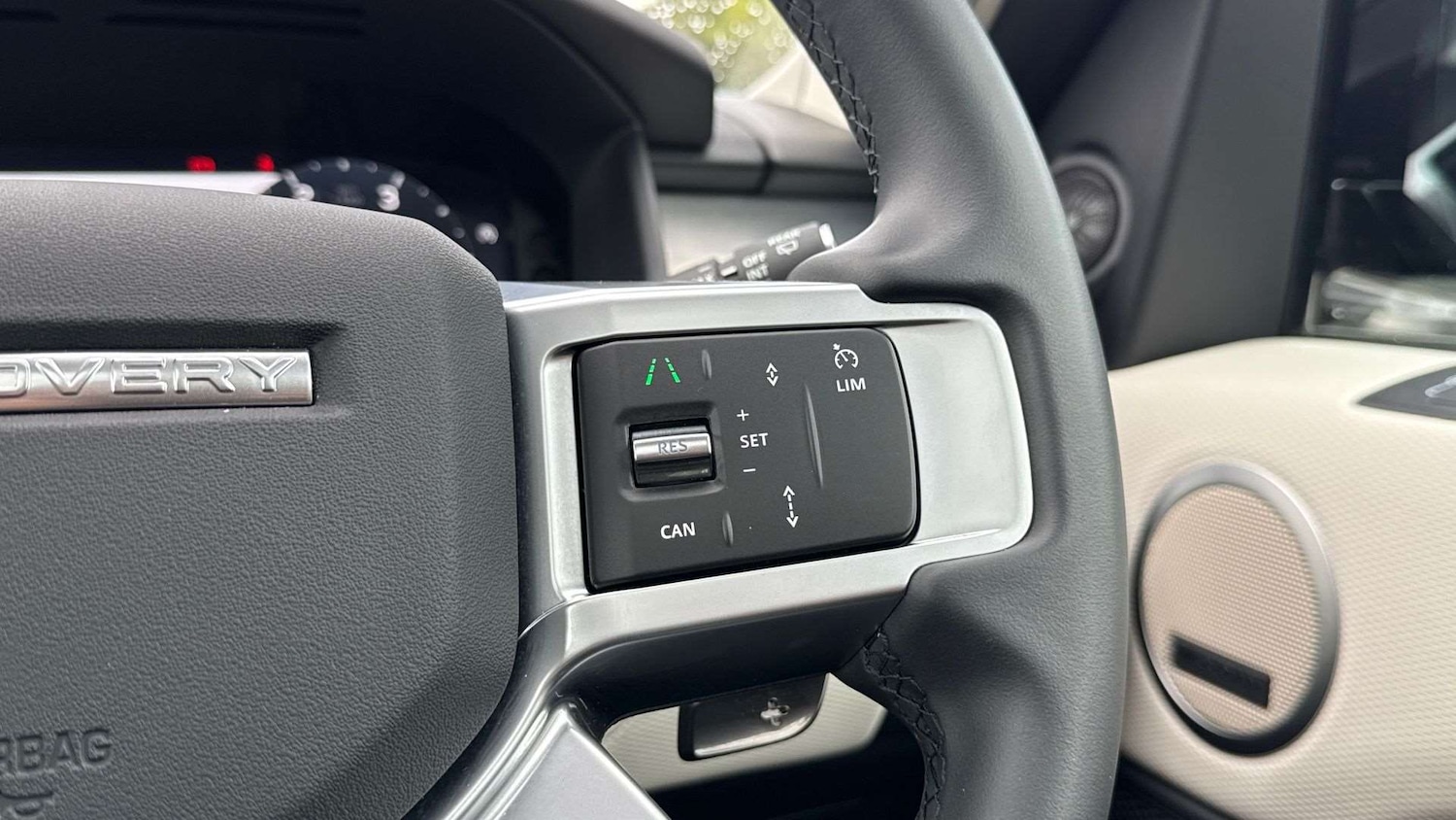 Used Land Rover Discovery 2025 for sale - 76459907: Photo 28