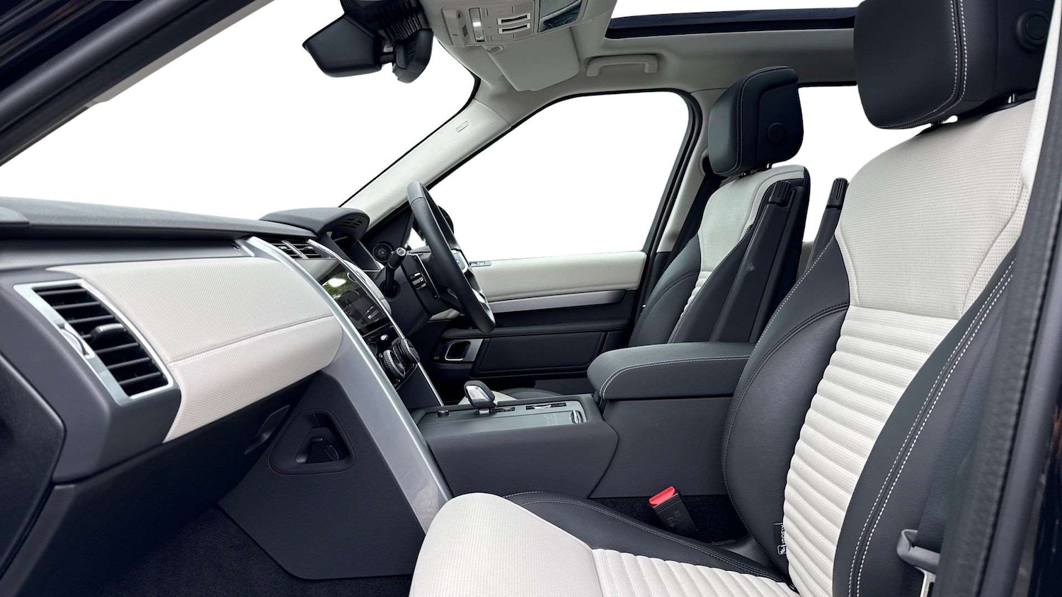 Used Land Rover Discovery 2025 for sale - 76459907: Photo 3