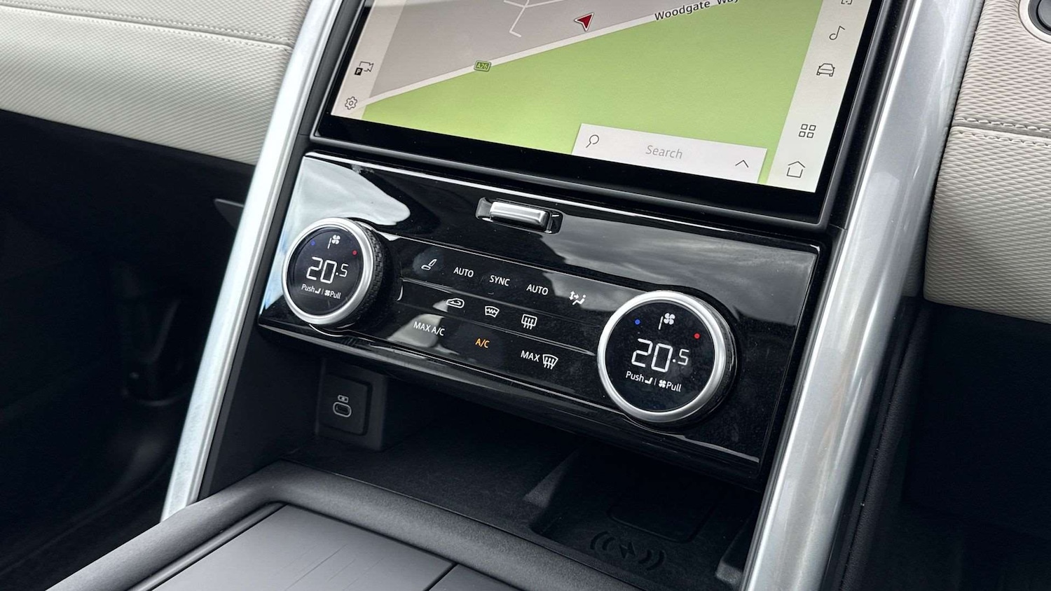 Used Land Rover Discovery 2025 for sale - 76459907: Photo 30