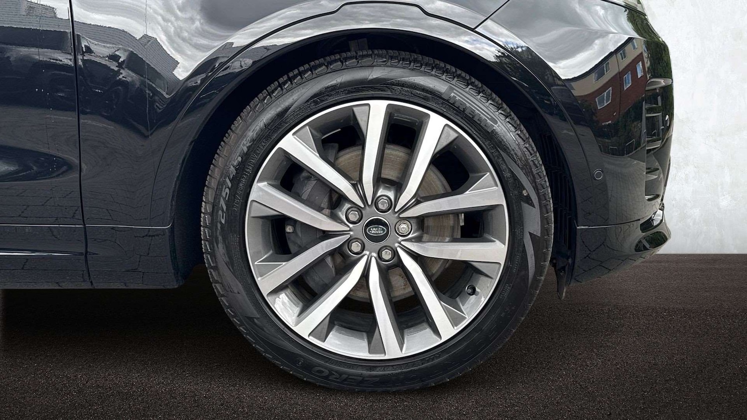 Used Land Rover Discovery 2025 for sale - 76459907: Photo 8