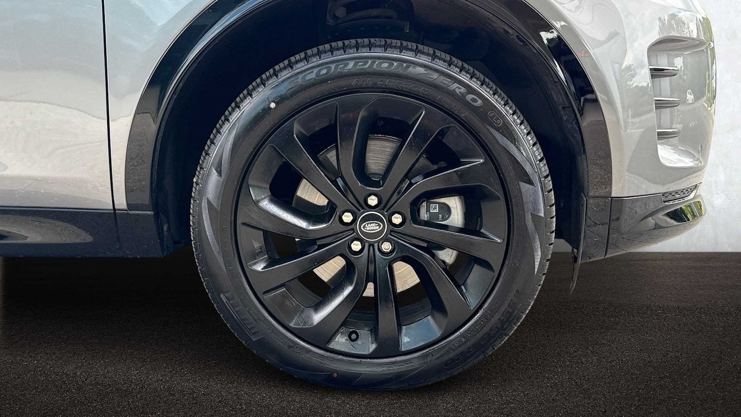 Used Land Rover Discovery Sport 2025 for sale - 76460692: Photo 8