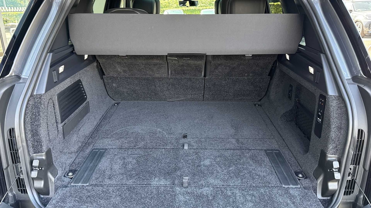 Used Land Rover Range Rover 2024 for sale - 76460016: Photo 10