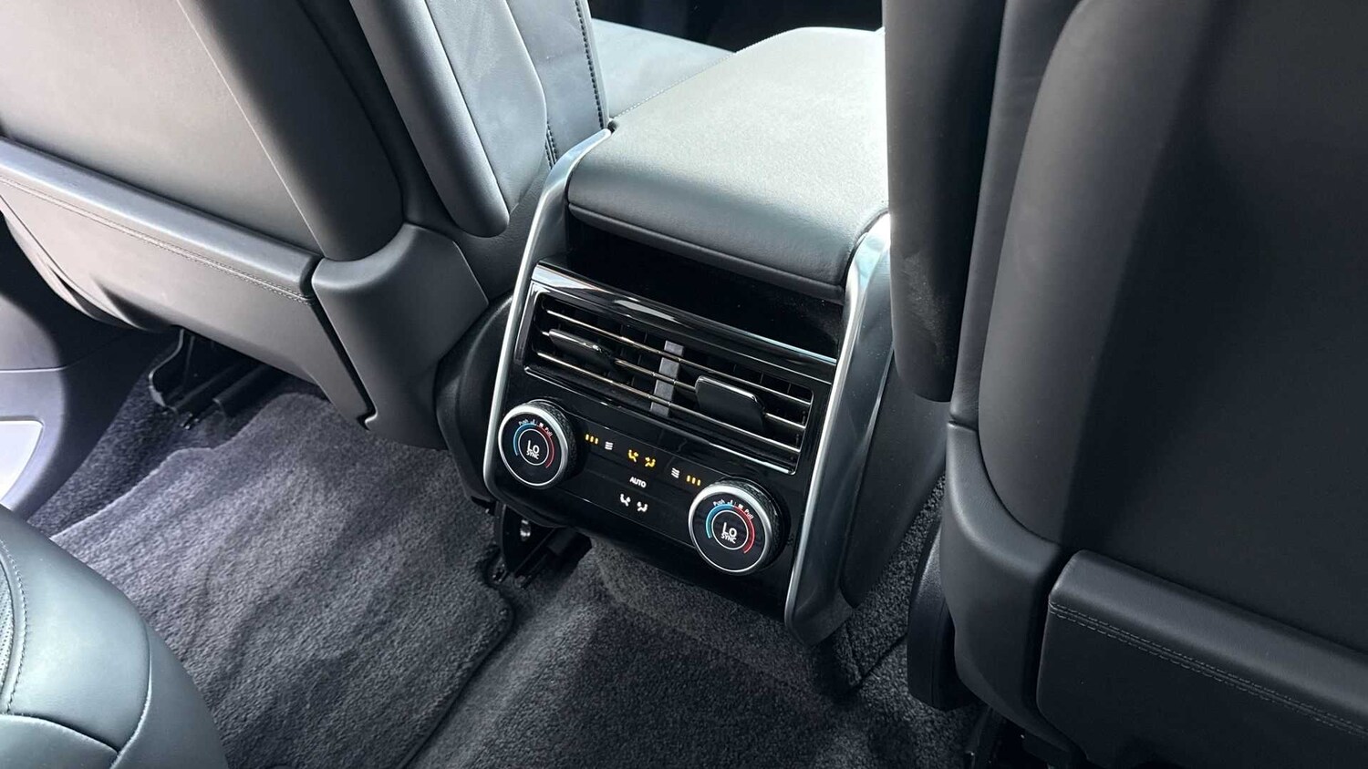 Used Land Rover Range Rover 2024 for sale - 76460016: Photo 18