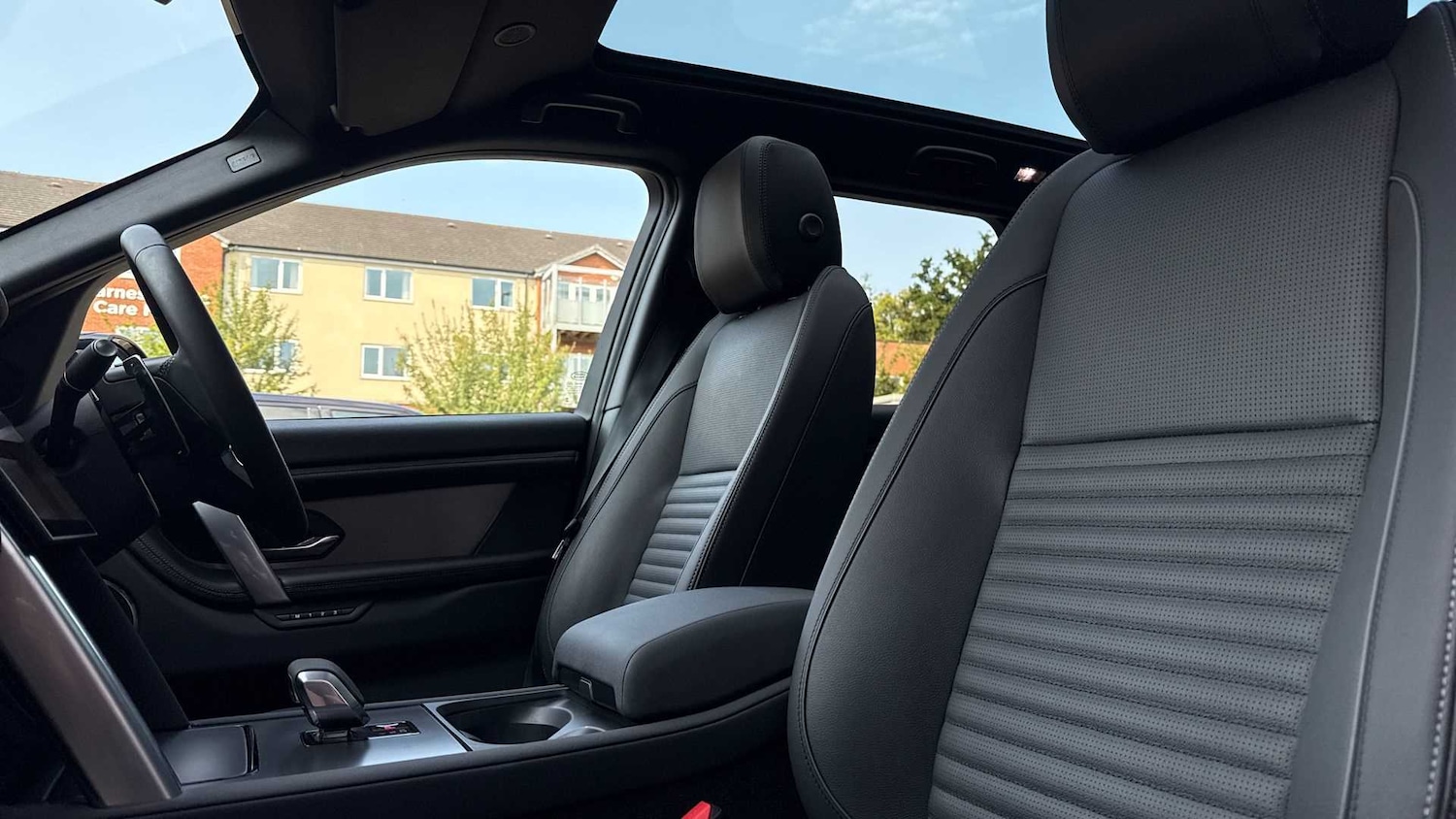 Used Land Rover Discovery Sport 2025 for sale - 76460401: Photo 21