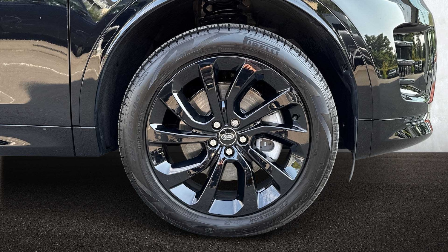 Used Land Rover Discovery Sport 2025 for sale - 76460401: Photo 8