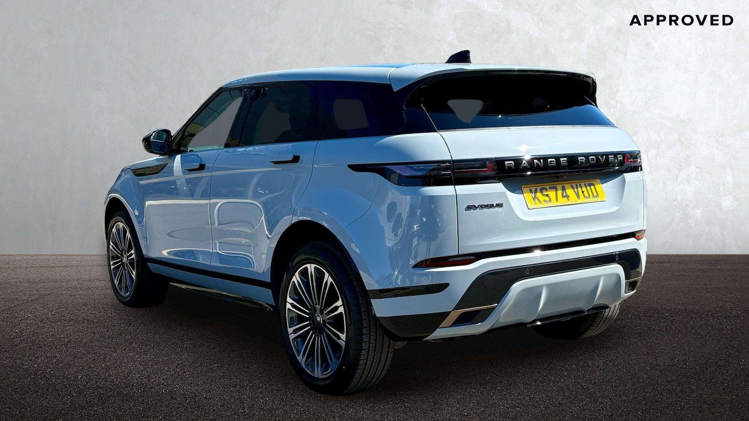Used Land Rover Range Rover Evoque 2024 for sale - 78174020: Photo 2