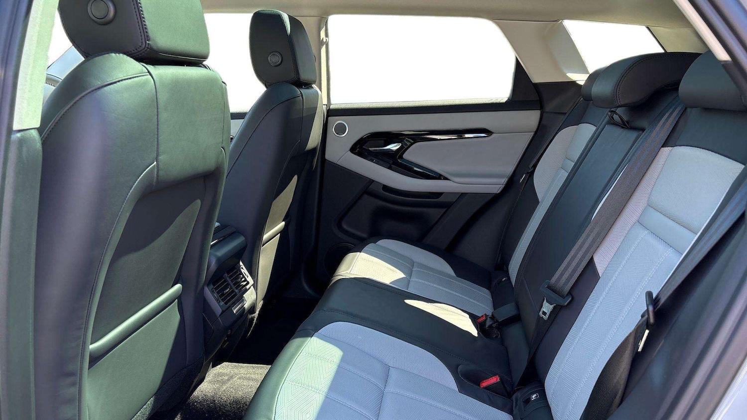 Used Land Rover Range Rover Evoque 2024 for sale - 78174020: Photo 4