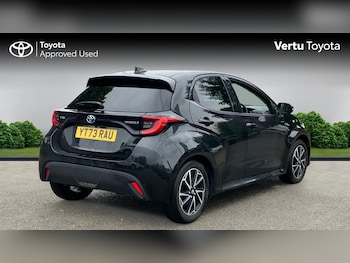 Used Toyota Yaris 2023 for sale - 76517904: Photo