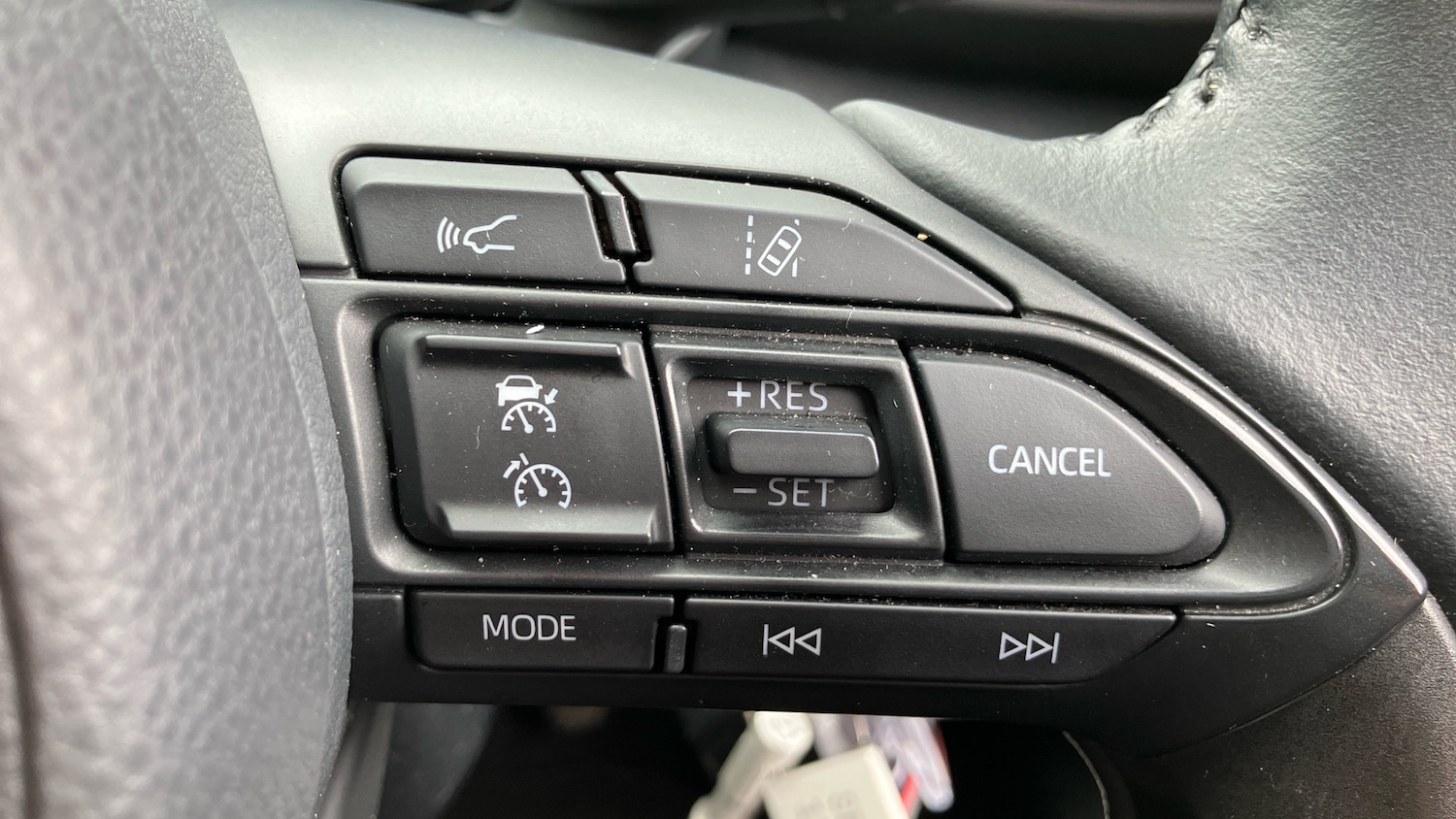 Used Toyota Yaris 2023 for sale - 76517904: Photo 37