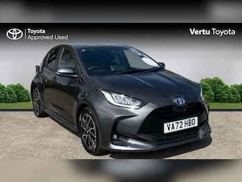 Used Toyota Yaris 2023 for sale - 78325110: Photo