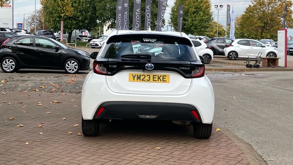 Used Toyota Yaris 2023 for sale - 76157030: Photo 19
