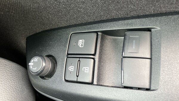 Used Toyota Yaris 2023 for sale - 76157030: Photo 22