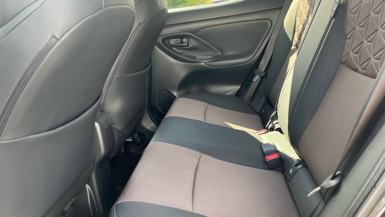 Used Toyota Yaris Cross 2024 for sale - 76384870: Photo 13