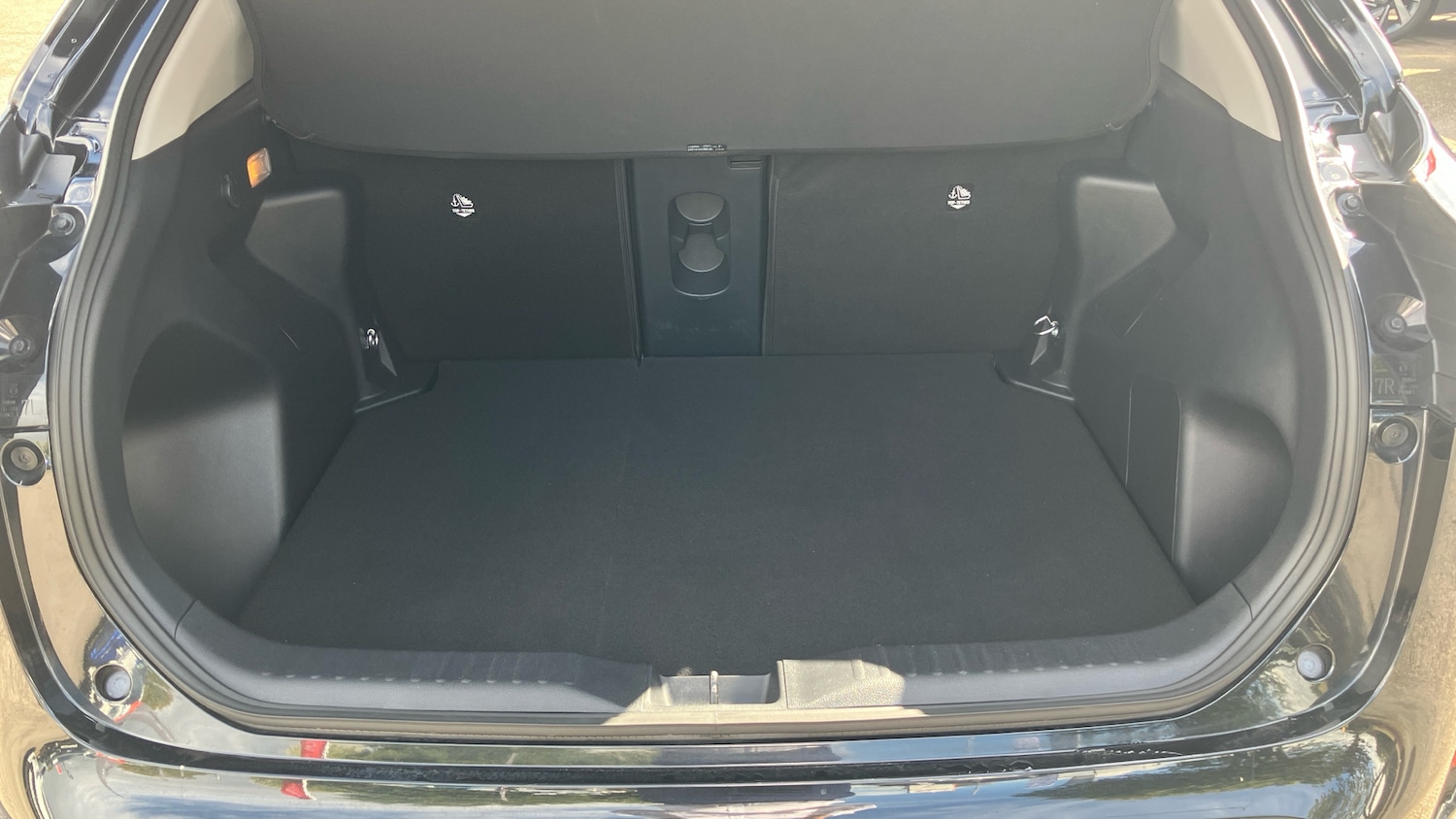 Used Toyota Yaris Cross 2024 for sale - 76384870: Photo 14