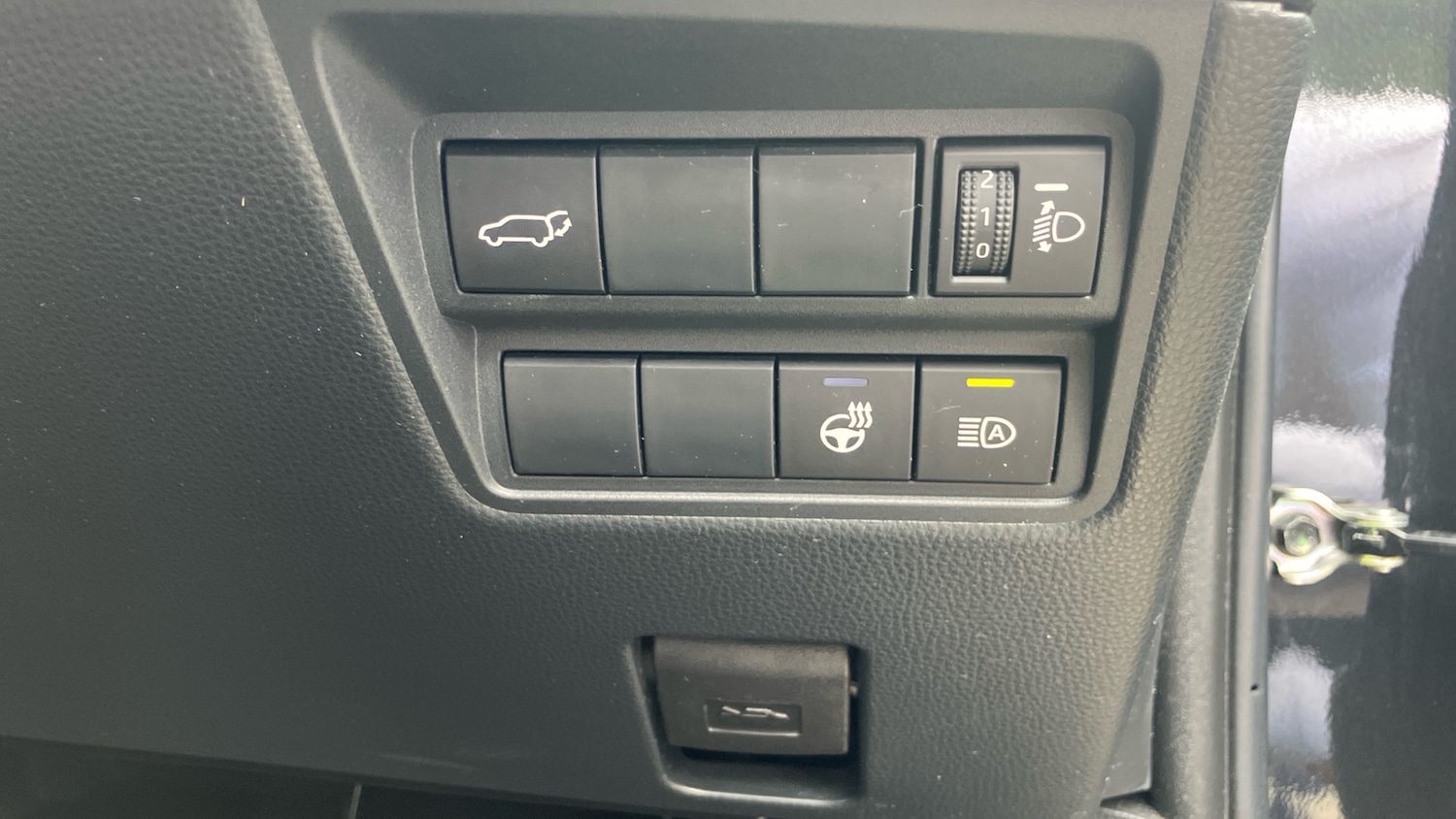 Used Toyota Yaris Cross 2024 for sale - 76384870: Photo 35