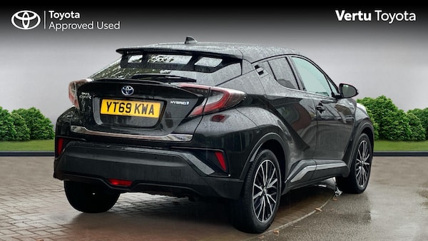 Used Toyota C-HR 2019 for sale - 76184314: Photo 2