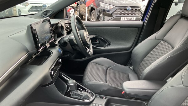 Used Toyota Yaris 2022 for sale - 76329911: Photo 10
