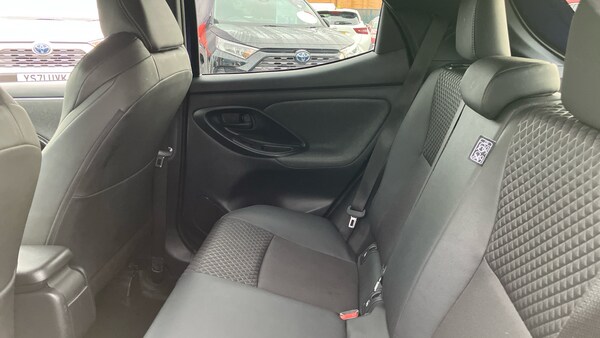 Used Toyota Yaris 2022 for sale - 76329911: Photo 13