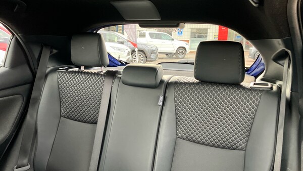 Used Toyota Yaris 2022 for sale - 76329911: Photo 23