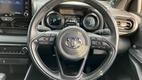 Used Toyota Yaris 2022 for sale - 76329911: Photo 8