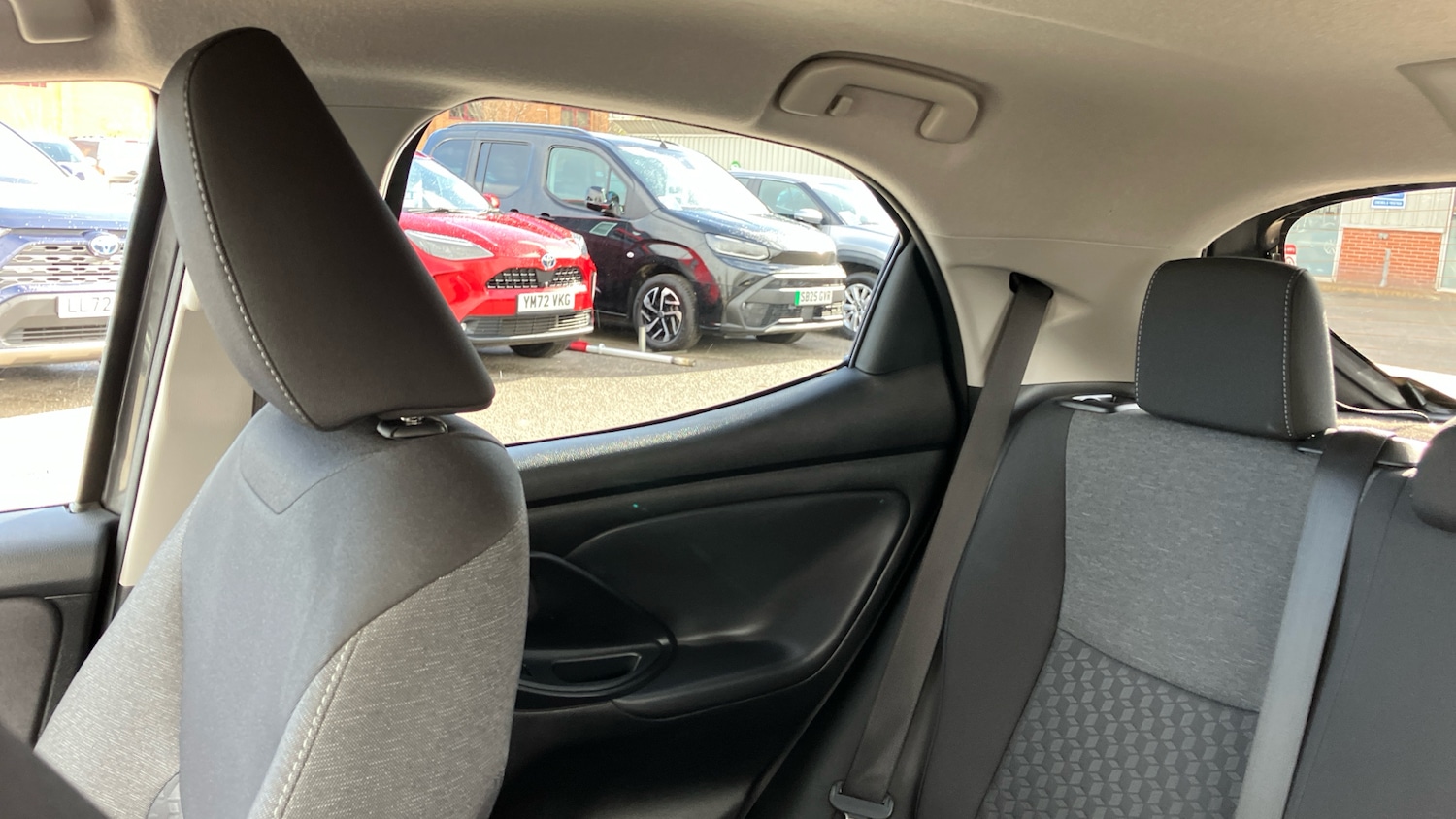 Used Toyota Yaris 2023 for sale - 78015139: Photo 24