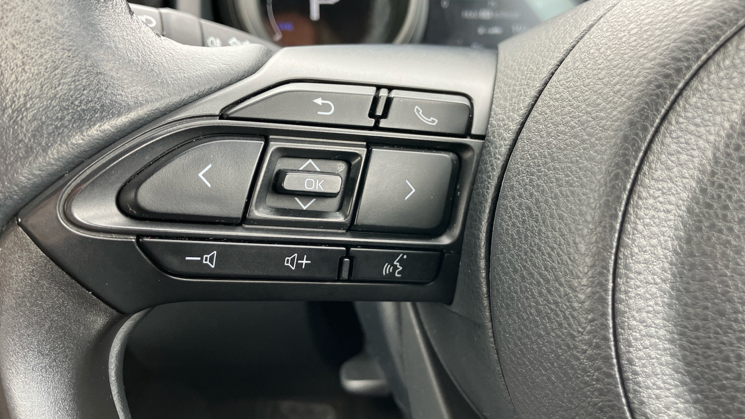 Used Toyota Yaris 2023 for sale - 78015139: Photo 36