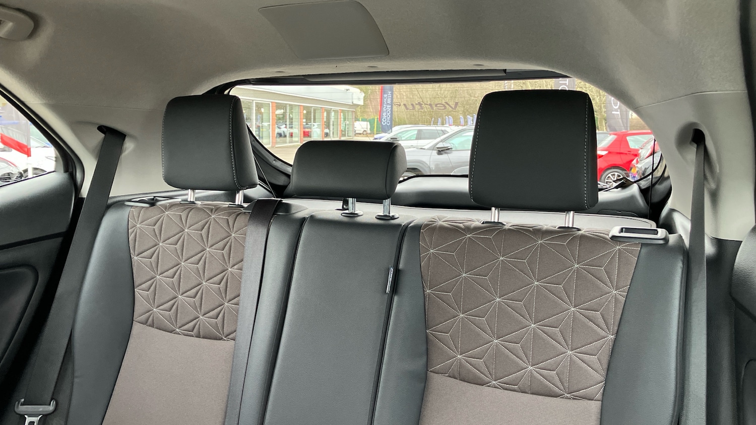 Used Toyota Yaris Cross 2022 for sale - 77965629: Photo 23