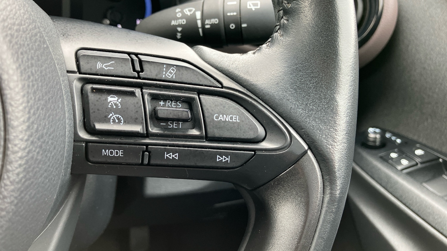 Used Toyota Yaris Cross 2022 for sale - 77965629: Photo 37