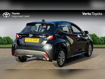 Used Toyota Yaris 2022 for sale - 77326747: Photo